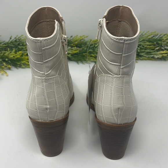 Aqua College Quiana Waterproof Booties Size 8 - Picture 4 of 11